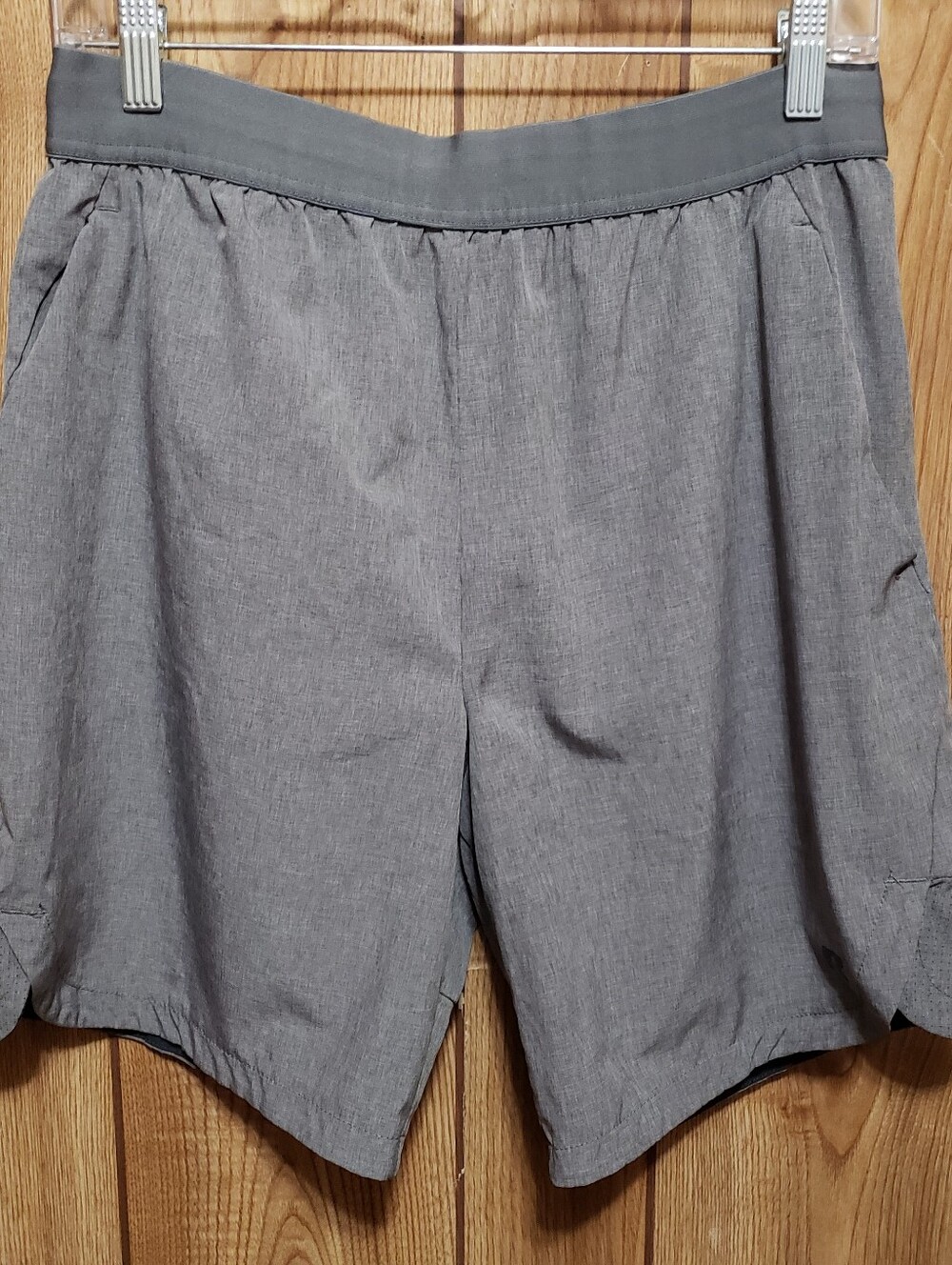 Gray Swim Shorts Mens Size Med (32-34) Pockets Summer Vibes Multi Use Accessorie